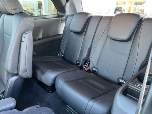 Certified 2025 Mercedes-Benz GLS 450 4MATIC image 26