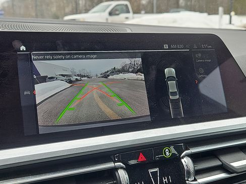 Used 2020 BMW 330i xDrive Sedan w/ Premium Package image 9