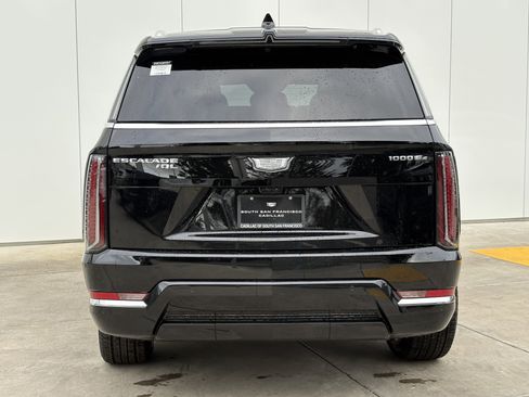 New 2026 Cadillac Escalade IQL Luxury image 8