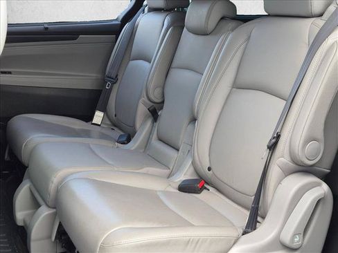 Used 2018 Honda Odyssey EX-L image 10