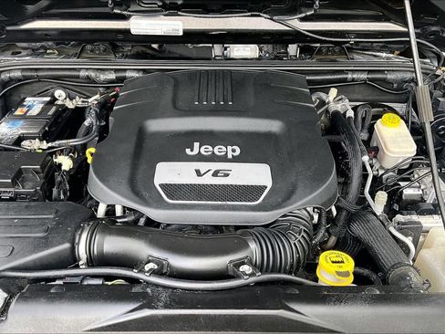 Used 2017 Jeep Wrangler Unlimited Sport w/ Quick Order Package 23S AWD/4WD image 10