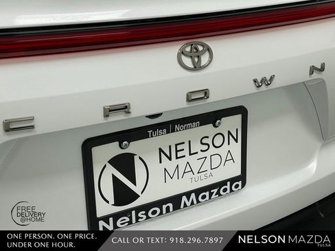 Used 2025 Toyota Crown Signia w/ Advanced Technology Package image 16