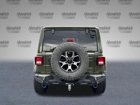 Used 2021 Jeep Wrangler Unlimited Rubicon AWD/4WD image 8