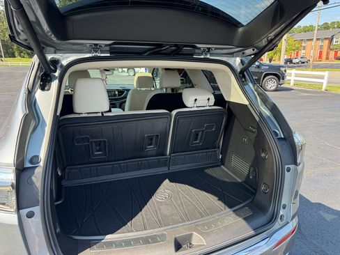 Used 2023 Buick Enclave Avenir w/ Avenir Technology Package image 19