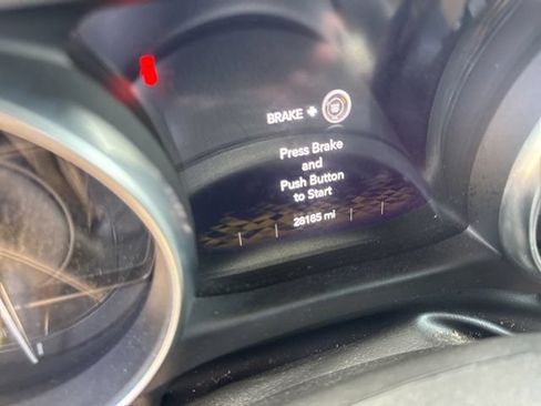 Used 2023 Jeep Wrangler Unlimited Sahara w/ Cold Weather Group AWD/4WD image 11