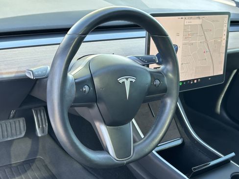 Used 2018 Tesla Model 3 Long Range RWD image 28