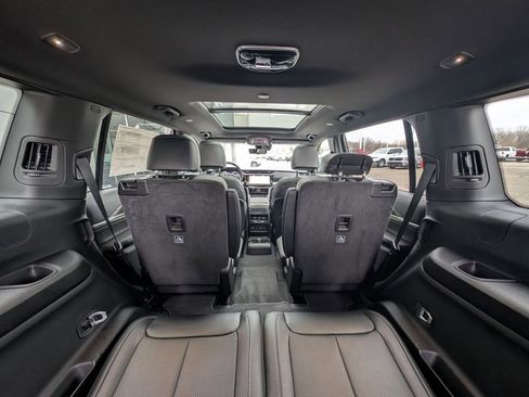 New 2026 Jeep Grand Cherokee L Limited image 19