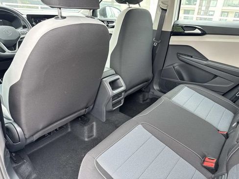 New 2026 Volkswagen Taos S FWD image 10