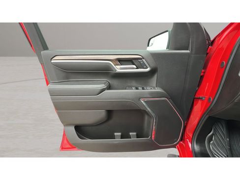 Used 2024 Chevrolet Silverado 1500 LT image 26