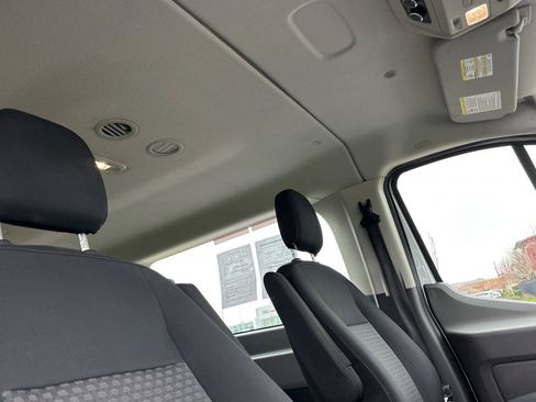 Used 2022 Ford Transit 350 XLT image 18