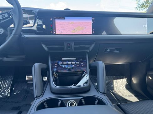 New 2025 Porsche Cayenne S image 16