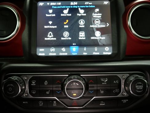 Used 2021 Jeep Wrangler Unlimited Rubicon w/ Xtreme Recon 35" Tire Package image 21