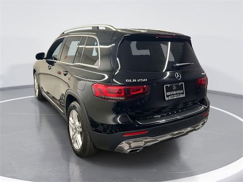 Certified 2021 Mercedes-Benz GLB 250 4MATIC image 6