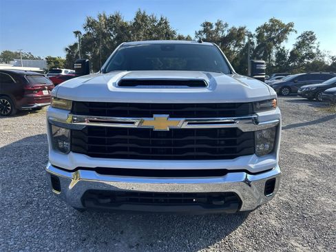 Used 2024 Chevrolet Silverado 2500 LT image 6