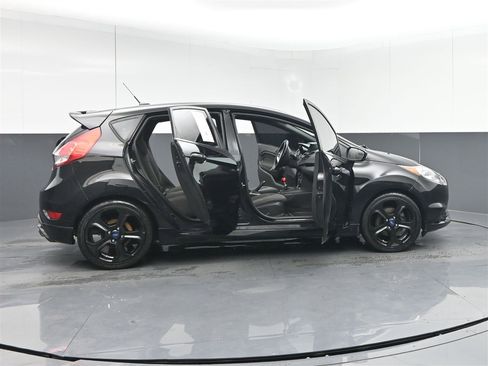 Used 2016 Ford Fiesta ST image 39