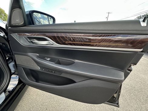 Used 2020 BMW M760i xDrive AWD/4WD image 26