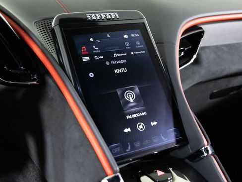 Used 2021 Ferrari Roma image 29