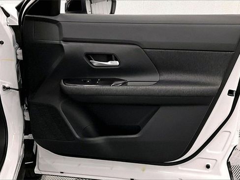 New 2026 Nissan Kicks SV image 30