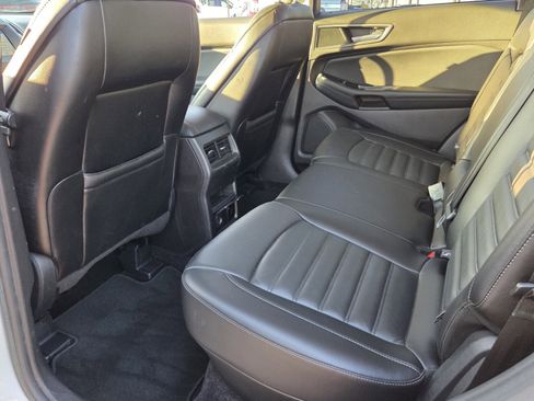 Used 2017 Ford Edge SEL w/ Equipment Group 201A image 11