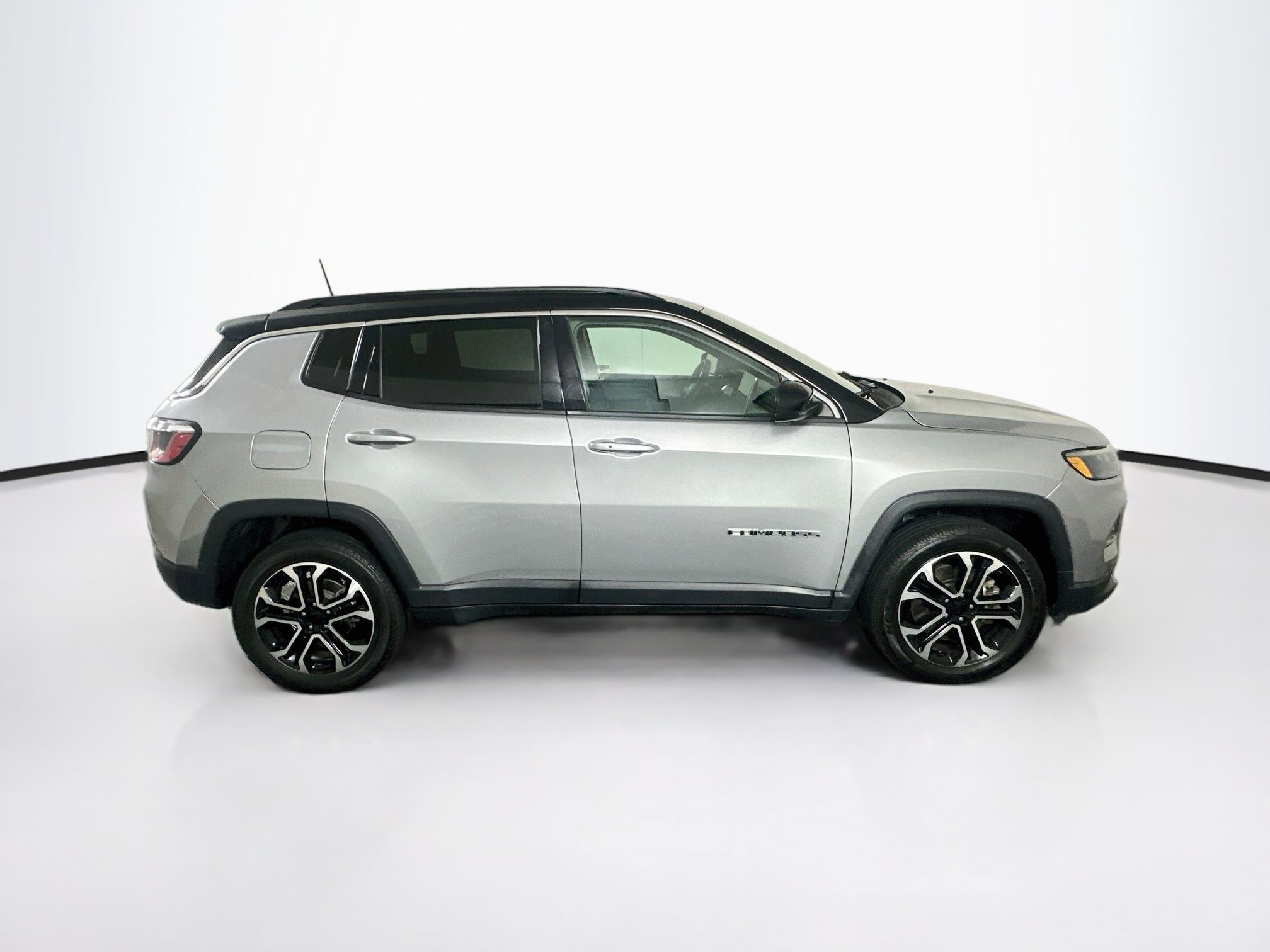 Used 2023 Jeep Compass Limited AWD/4WD image 10