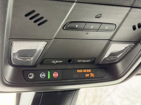 Used 2022 Chevrolet Blazer RS w/ Enhanced Convenience Package image 17