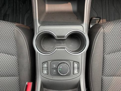 Used 2023 GMC Terrain SLE w/ Driver Convenience Package FWD image 26