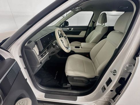 Used 2024 Hyundai Santa Fe SE FWD image 13