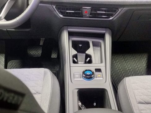 New 2025 Volkswagen Tiguan S image 35