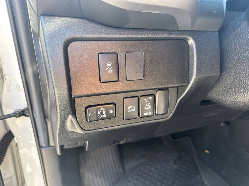 Used 2022 Toyota Tacoma TRD Sport w/ Technology Package RWD image 20