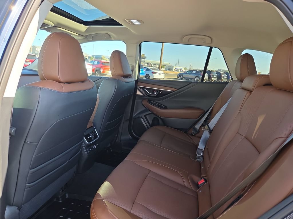 Used 2024 Subaru Outback Touring AWD/4WD image 13