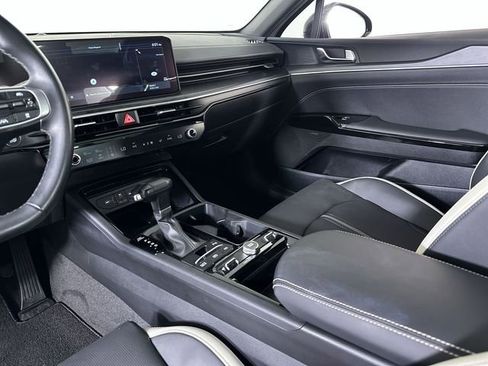Used 2025 Kia K5 GT-Line w/ GT-Line Premium Package FWD image 36