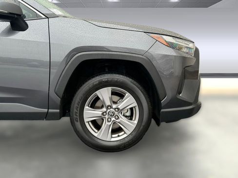 Used 2022 Toyota RAV4 XLE image 10