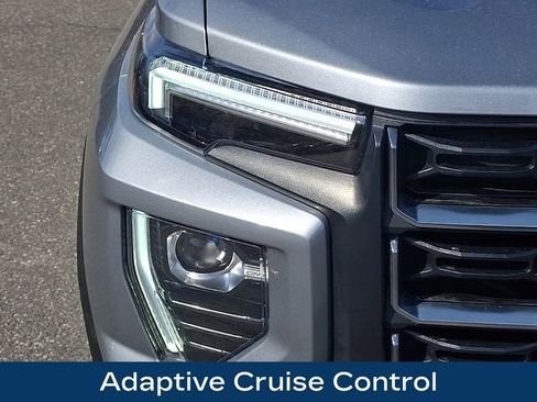 Used 2025 GMC Canyon AT4 w/ Technology Plus Package image 31