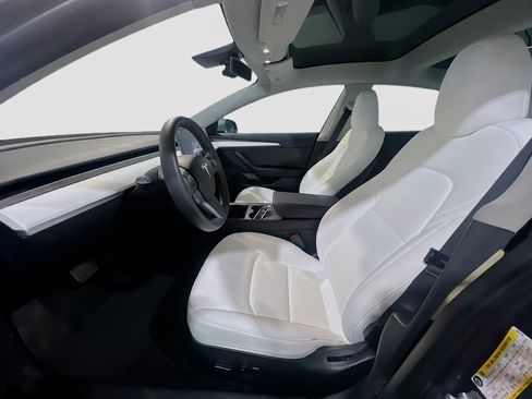 Used 2023 Tesla Model 3 Standard Range RWD image 15