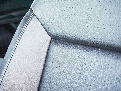 Used 2020 Volkswagen Atlas Cross Sport SE w/ Panoramic Sunroof Package image 21