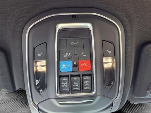 New 2025 Jeep Grand Cherokee L Limited image 15