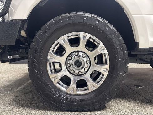 Used 2022 Ford F250 Lariat w/ Lariat Ultimate Package image 4