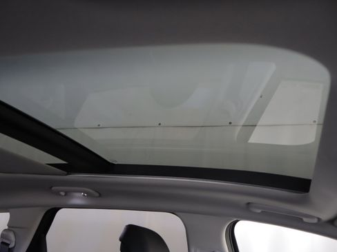 Used 2026 Kia Sportage EX image 3