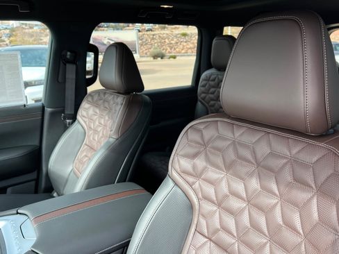 New 2026 Nissan Armada Platinum Reserve image 16