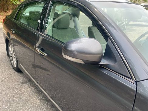 Used 2011 Toyota Avalon Limited FWD image 48