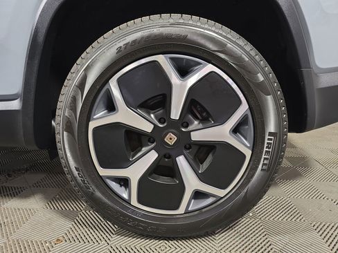 Used 2024 Rivian R1S Adventure AWD/4WD image 10