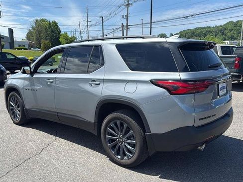 Used 2023 Chevrolet Traverse RS AWD/4WD image 5