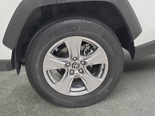 Certified 2025 Toyota RAV4 XLE AWD/4WD image 29
