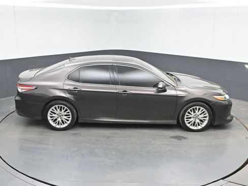 Used 2018 Toyota Camry XLE w/ Audio Package FWD image 40