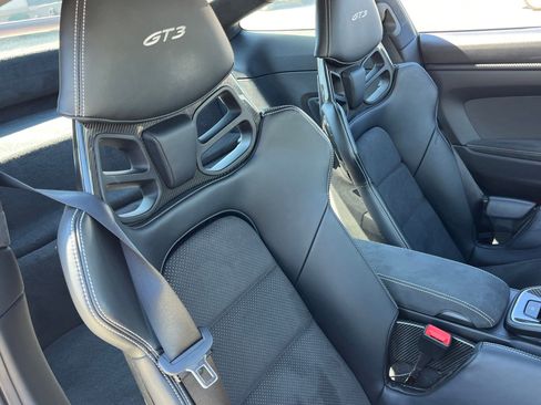 Certified 2022 Porsche 911 GT3 image 17