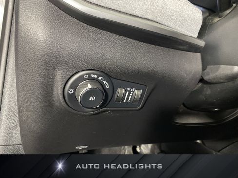 Used 2023 Jeep Compass Latitude AWD/4WD image 24
