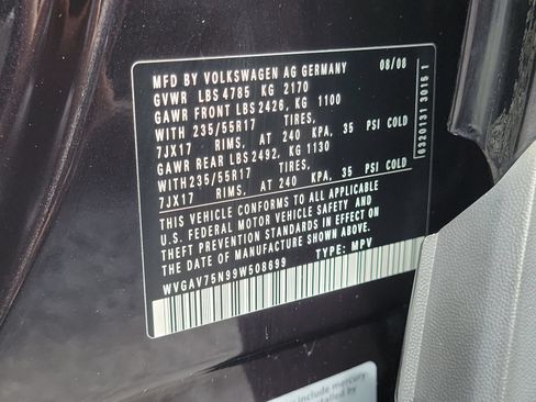 Used 2009 Volkswagen Tiguan S FWD image 30