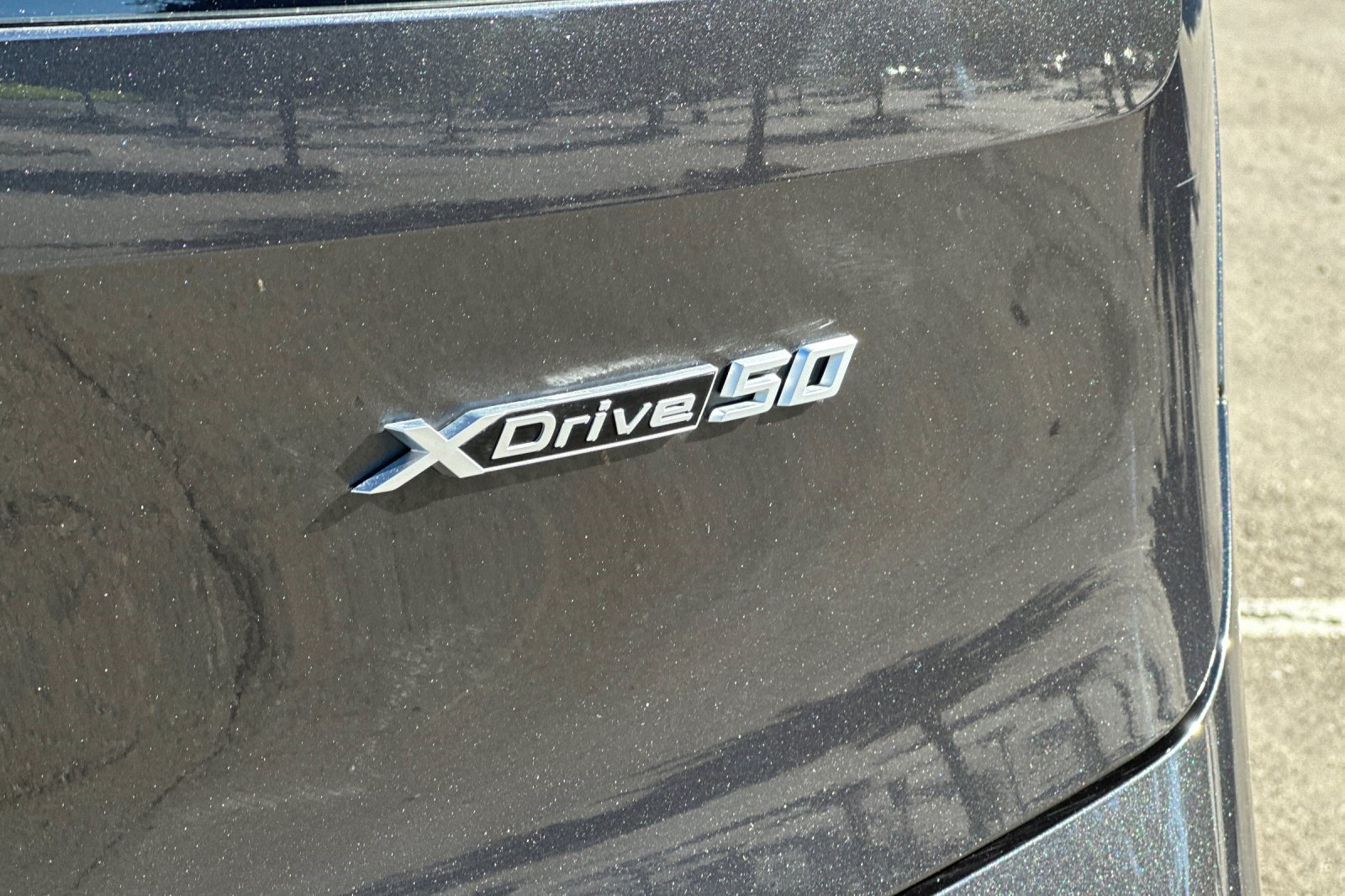 Used 2024 BMW iX xDrive50 w/ Sport Package AWD/4WD image 40