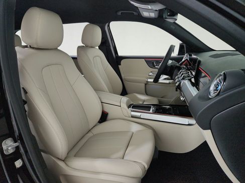 Certified 2026 Mercedes-Benz GLB 250 image 20