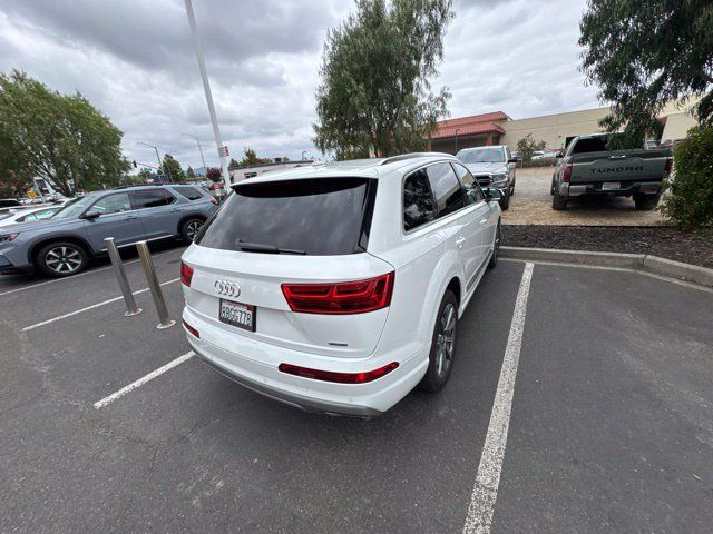 Used 2018 Audi Q7 2.0T Premium Plus w/ Premium Plus Package AWD/4WD image 40
